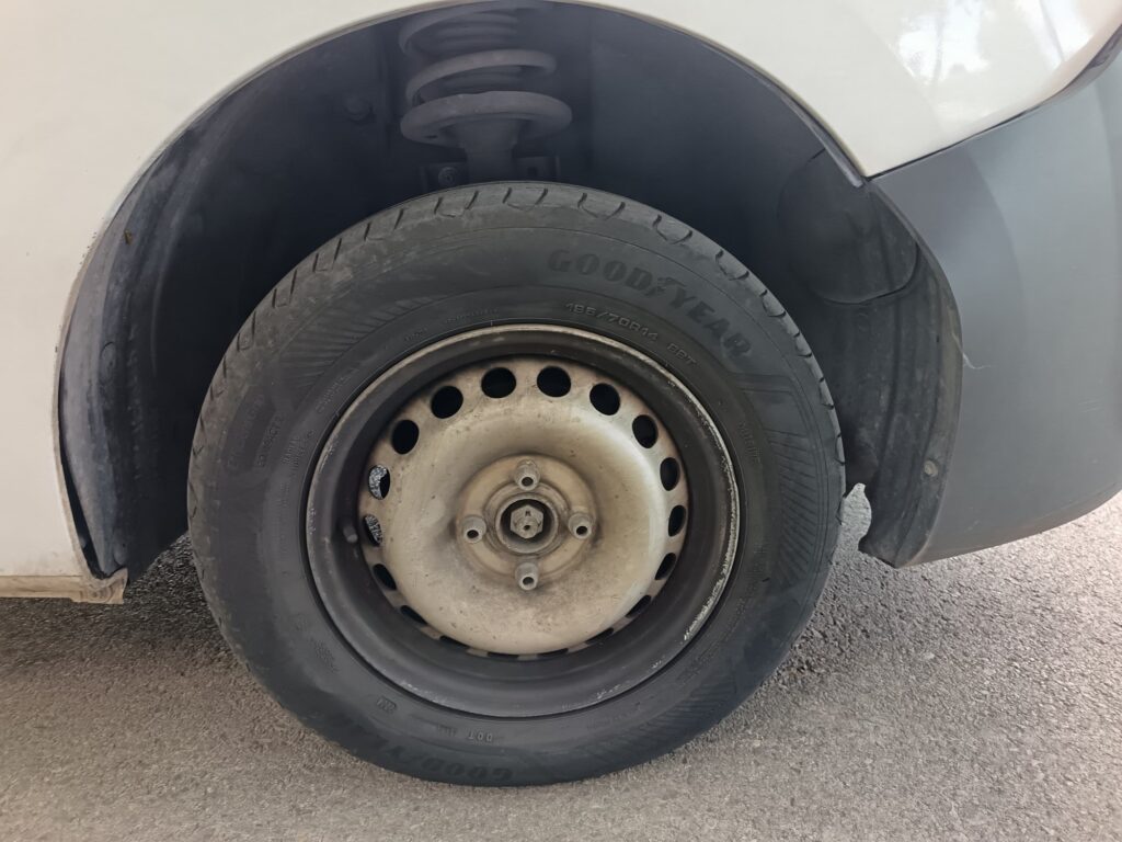 ab5732ea-ddc1-44b0-a09b-e8f138da4198