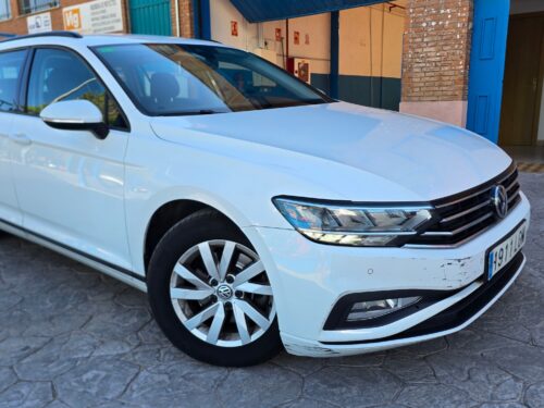 VOLKSWAGEN PASSAT Variant 1.6 TDI Business DSG 120cv